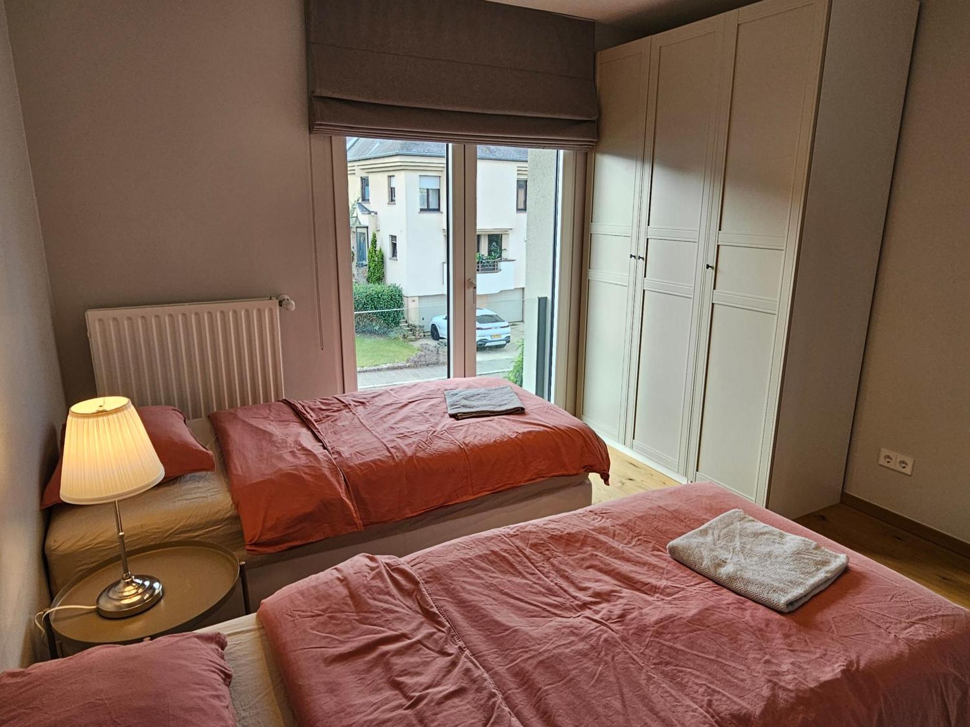 Renovated 2 Bedroom With Parking & Ac Luxembourg